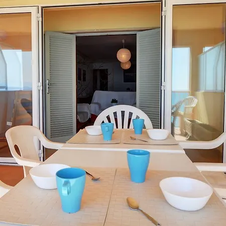 Moon 4 Apartment *