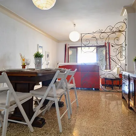 Moon 4 * El Arenal (Mallorca)